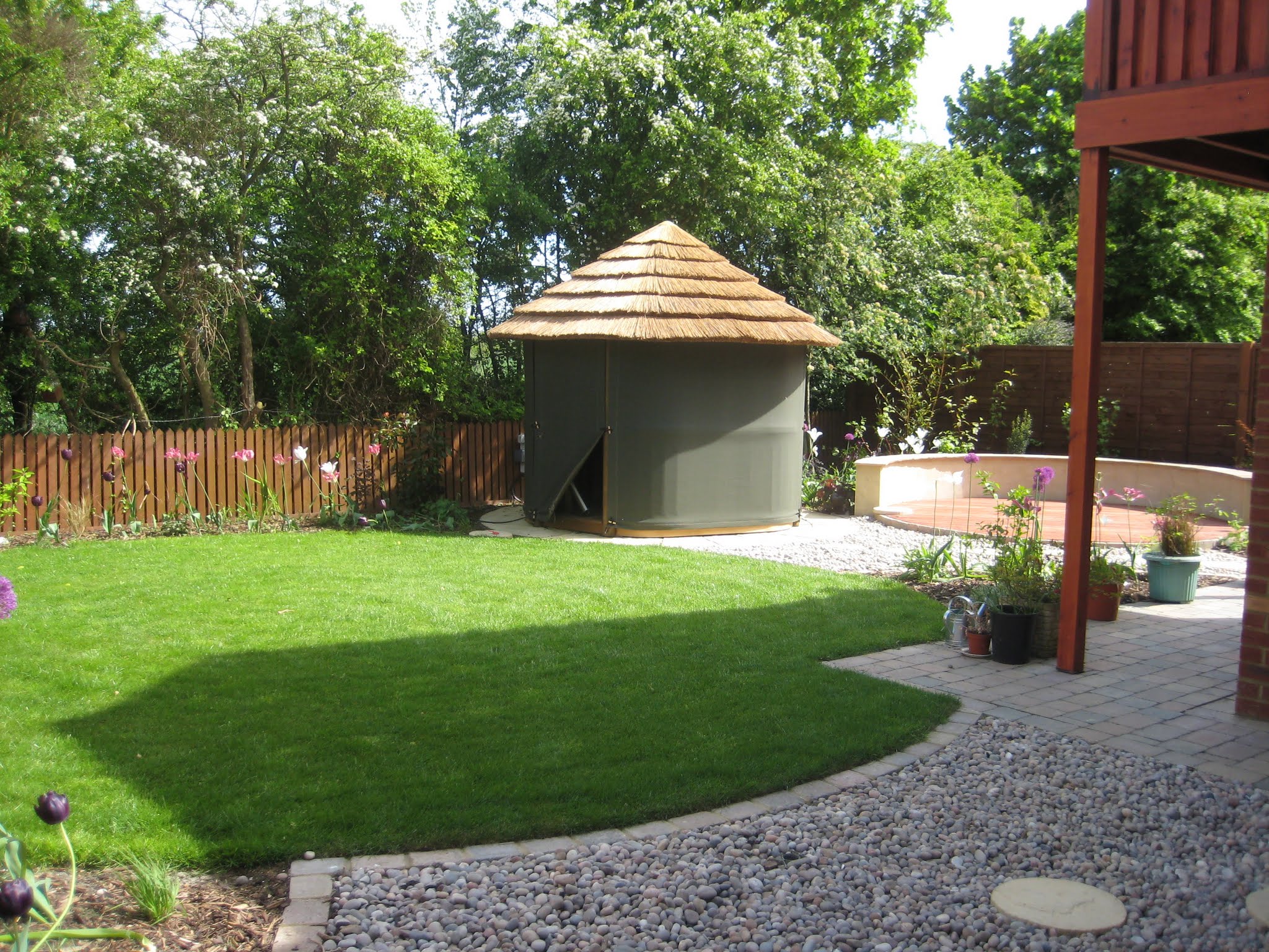 Shaped Lawn